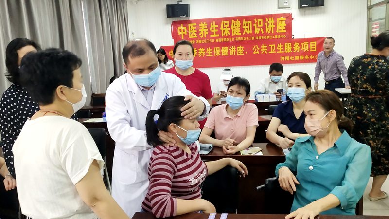 小型养生馆加盟：利润背后的考量因素**